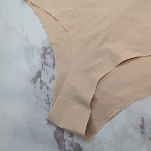 Everlane Underwear Women Seamless Panty Invisible Renew Thong High Cut - Picture 11 of 11